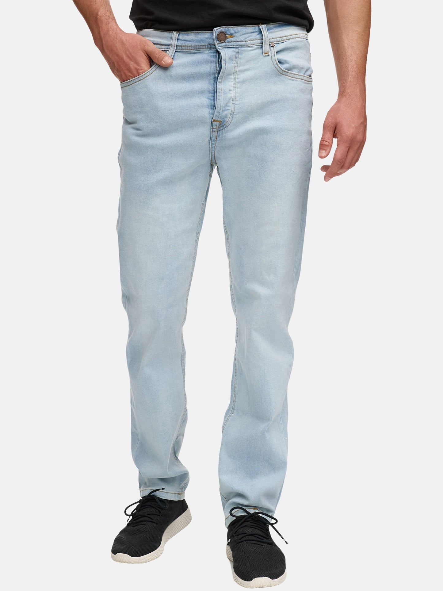 Tazzio Herren Jeans Regular Fit A105