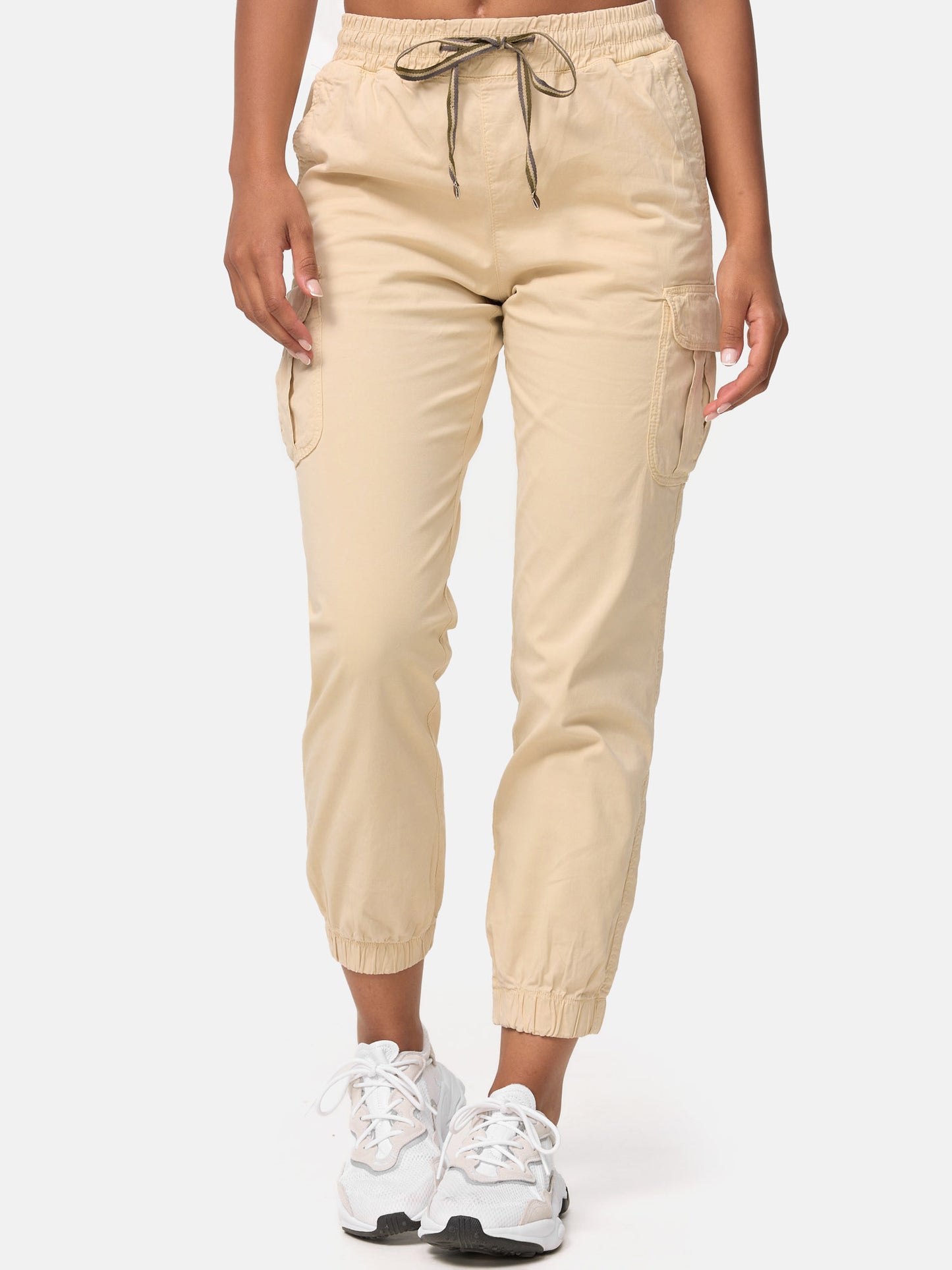 Pantalon cargo pour femme Tazzio coupe régulière F600