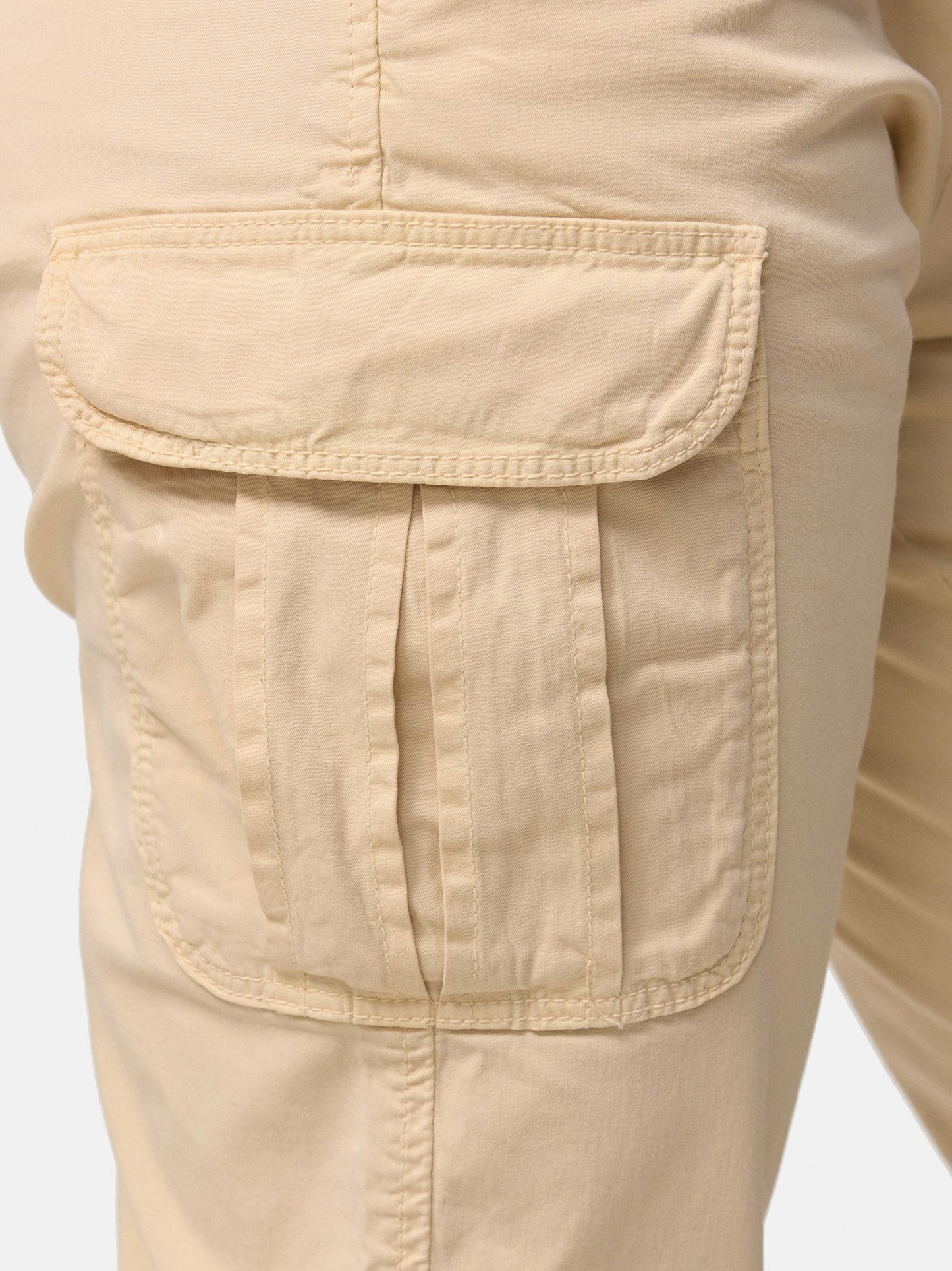 Pantalon cargo pour femme Tazzio coupe régulière F600