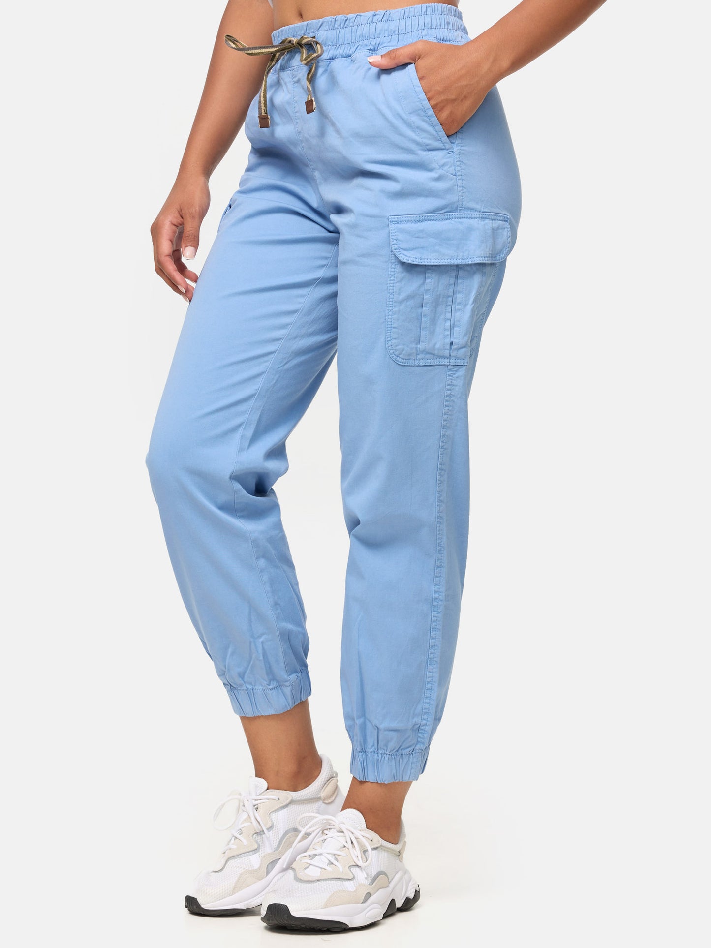 Pantalon cargo pour femme Tazzio coupe régulière F600