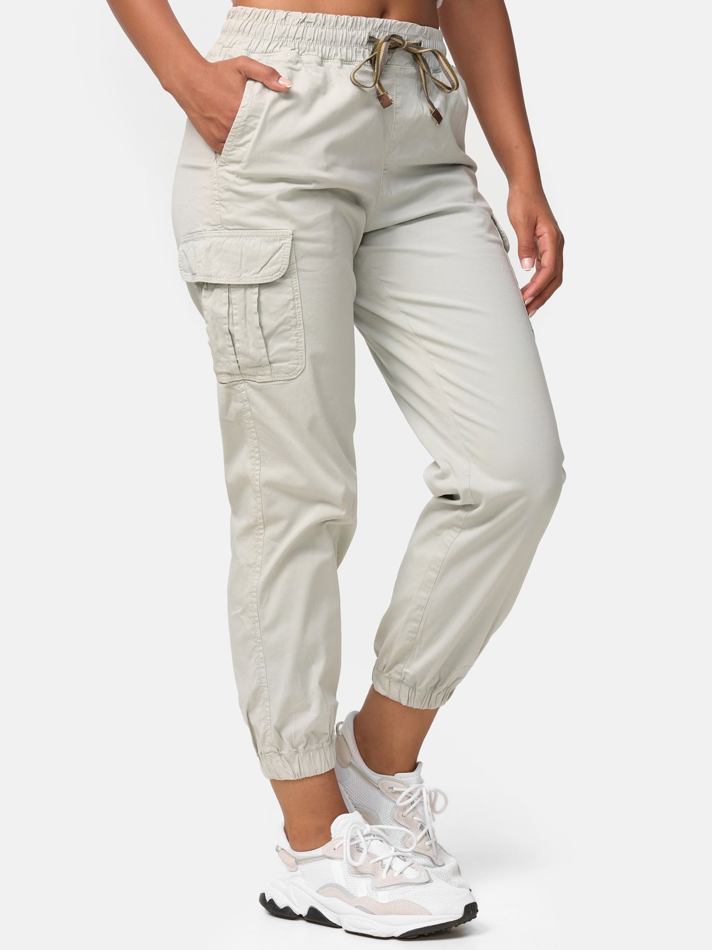 Pantalon cargo pour femme Tazzio coupe régulière F600