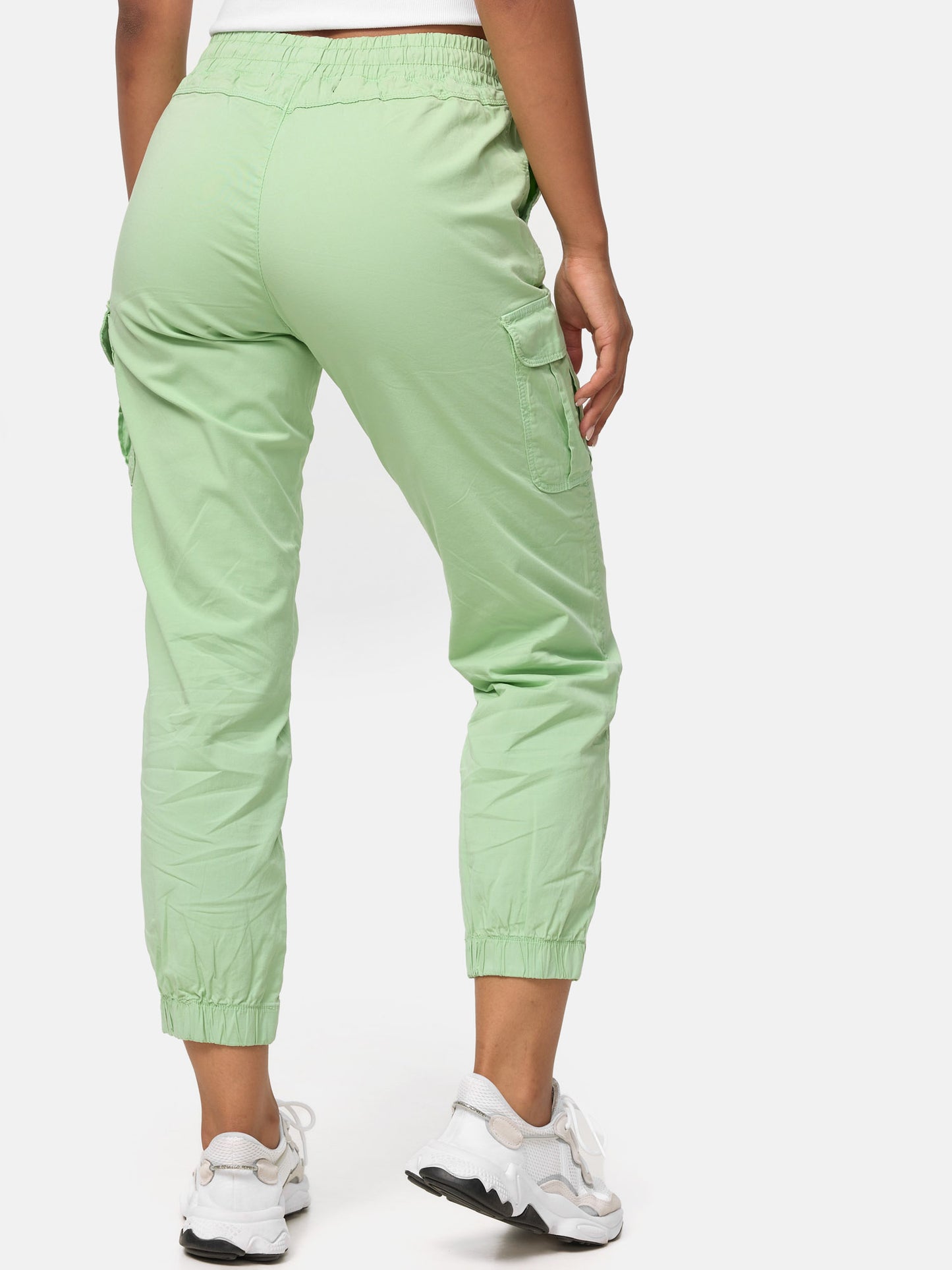 Pantalon cargo pour femme Tazzio coupe régulière F600