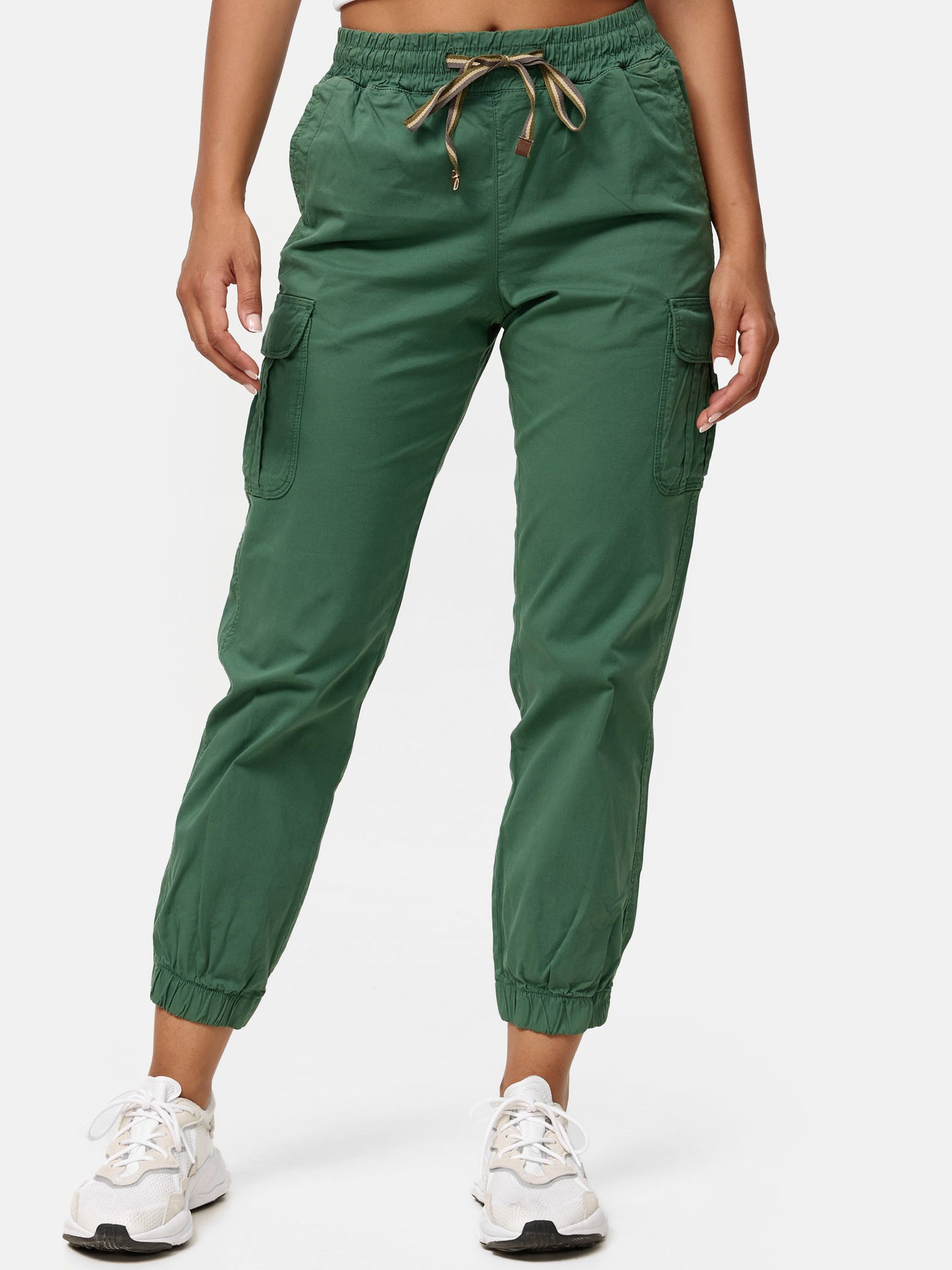 Pantalon cargo pour femme Tazzio coupe régulière F600