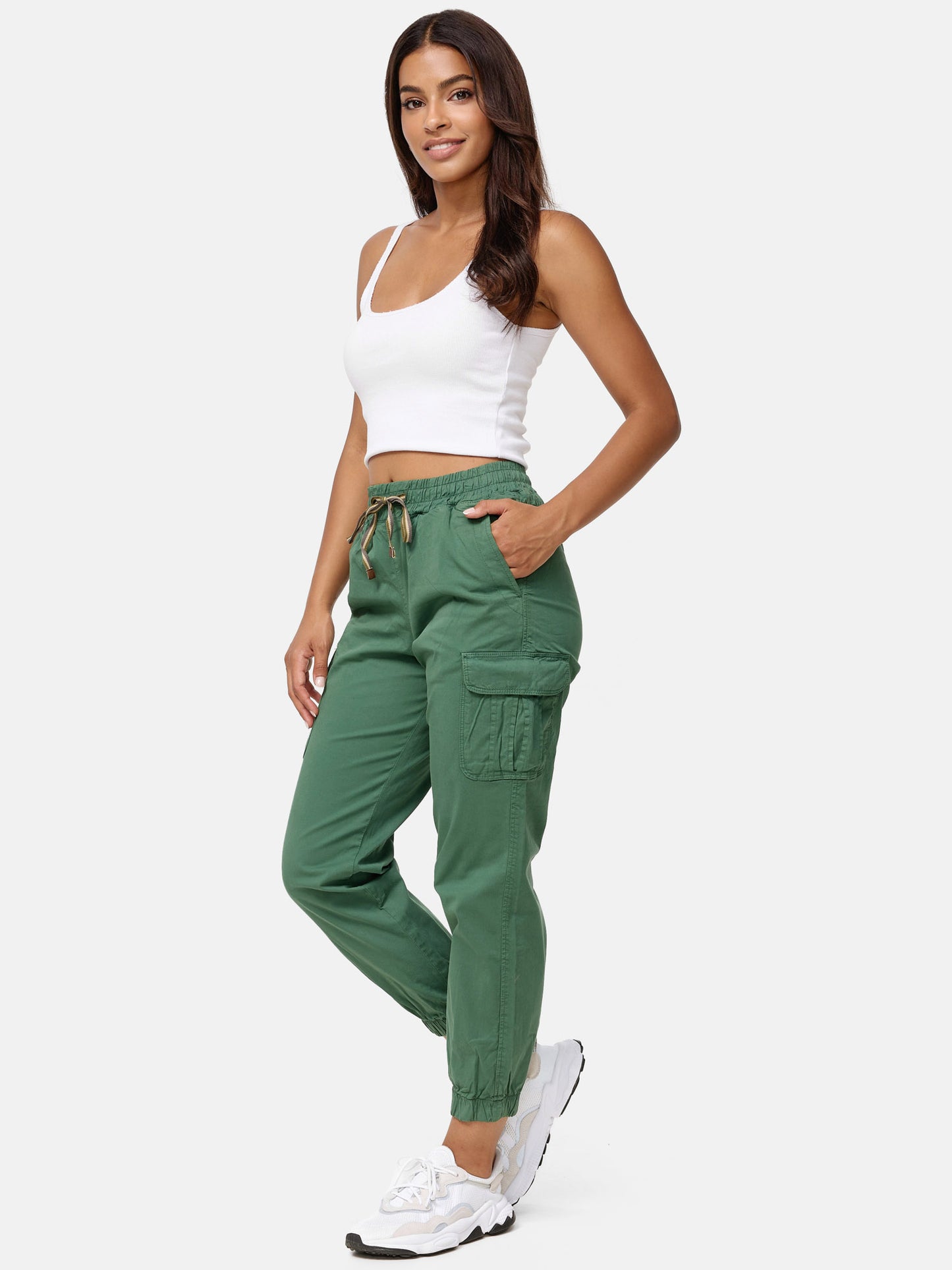 Pantalon cargo pour femme Tazzio coupe régulière F600