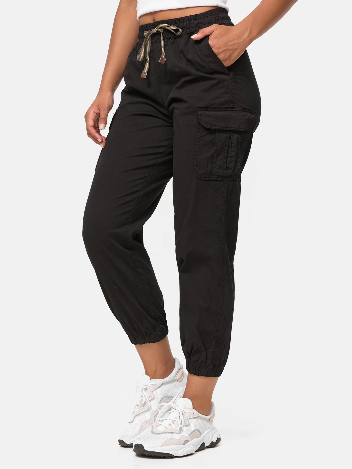 Pantalon cargo pour femme Tazzio coupe régulière F600