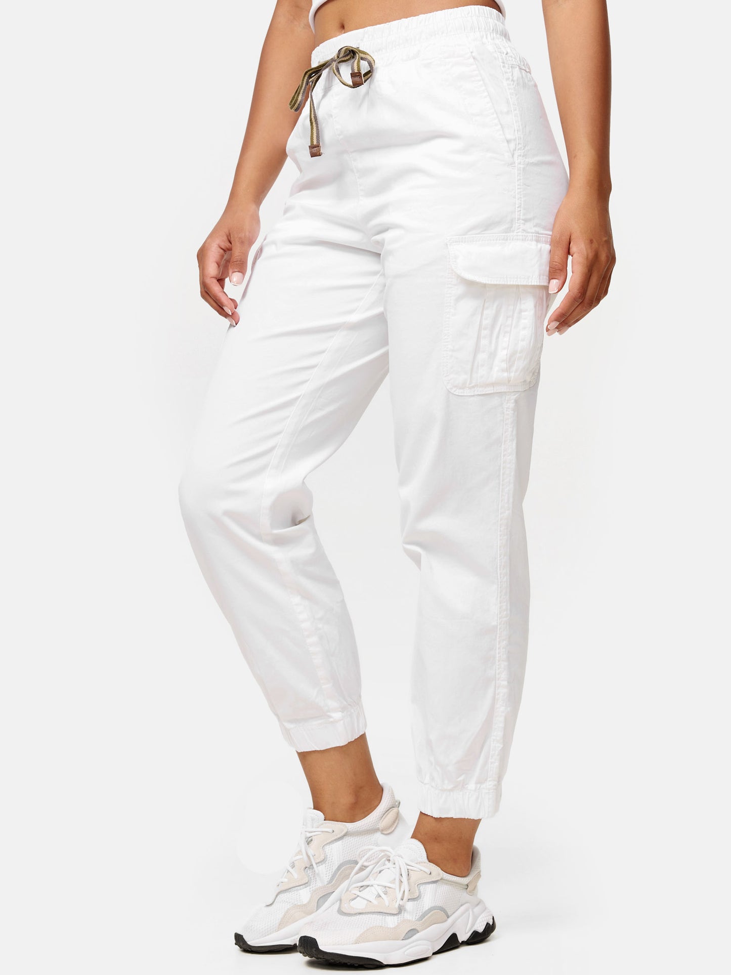 Pantalon cargo pour femme Tazzio coupe régulière F600