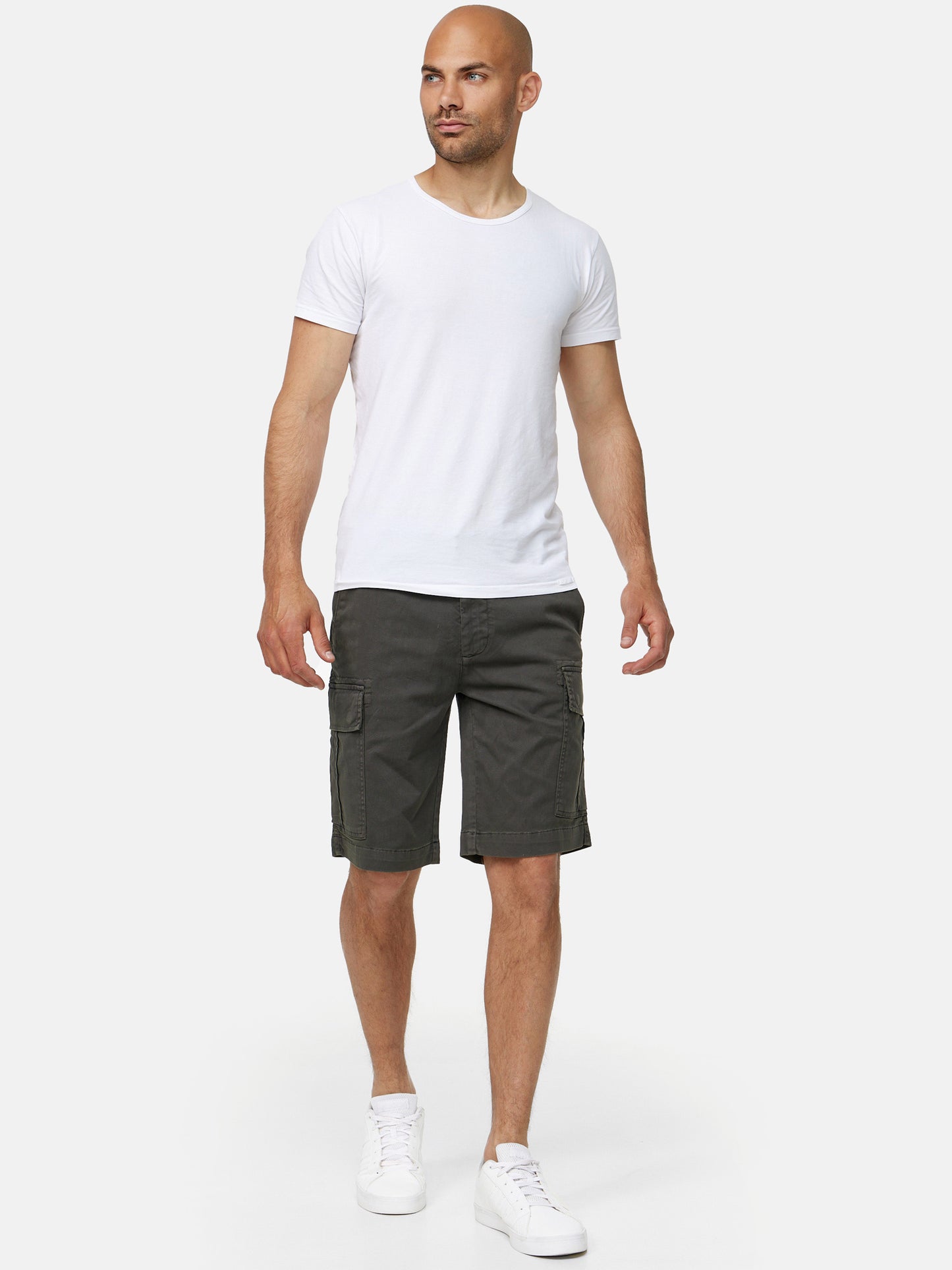 Short cargo pour homme Tazzio A200
